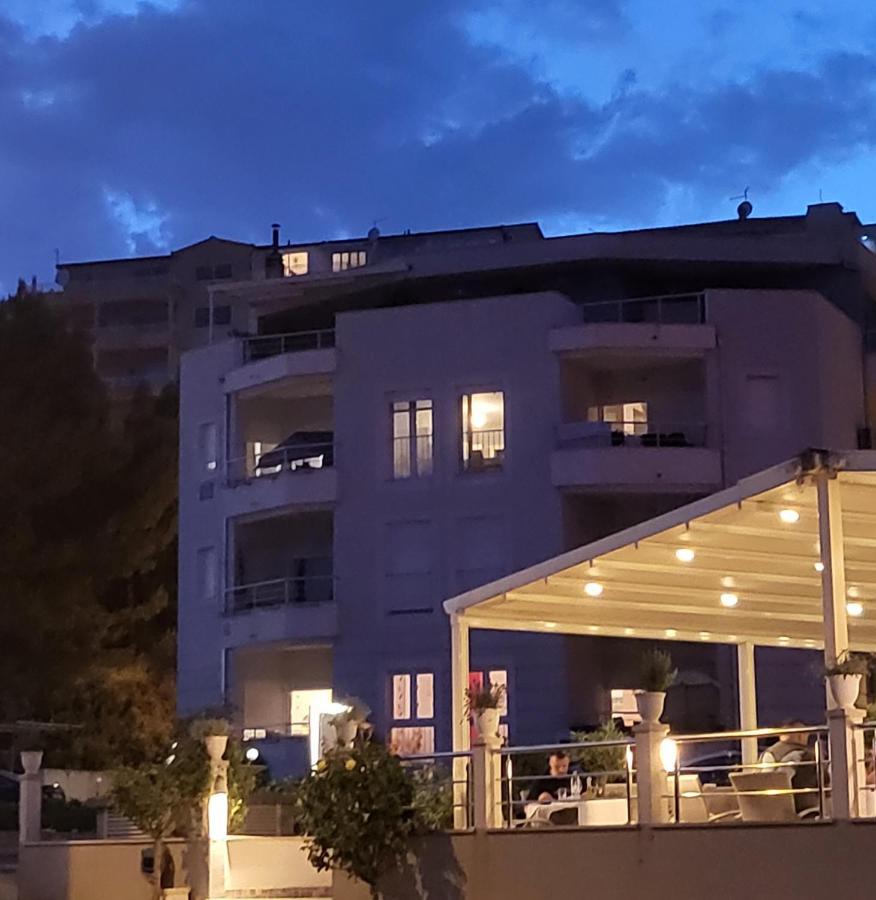 Adela Apartments - Beach Znjan Split Exterior foto
